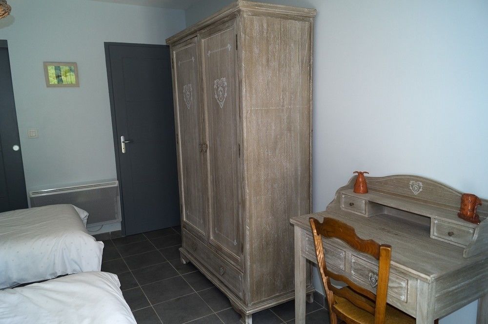 Le Mas De Servant Roulottes Et Chambres D'Hotes Auberives-en-Royans Ngoại thất bức ảnh